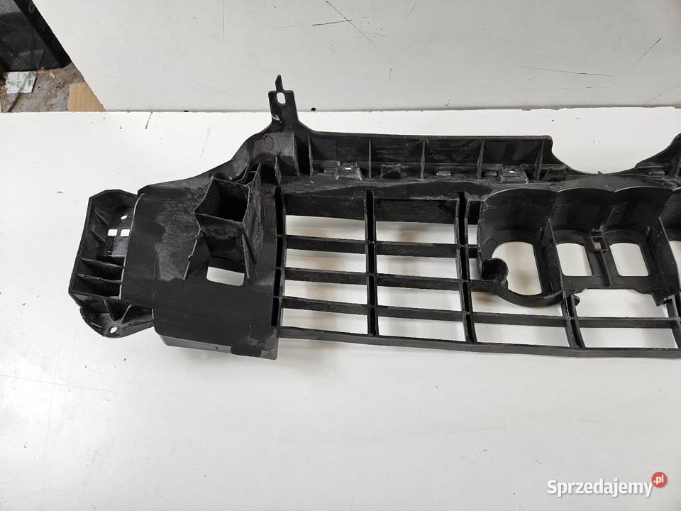 AUDI Q3 II 83A STELAŻ GRILLA ATRAPY PRZÓD Międzychód
