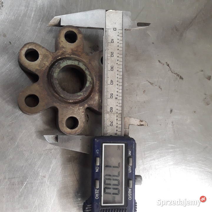 Dystans koła prasowego pompy wody A3522050608 ciężarowe Częstochowa