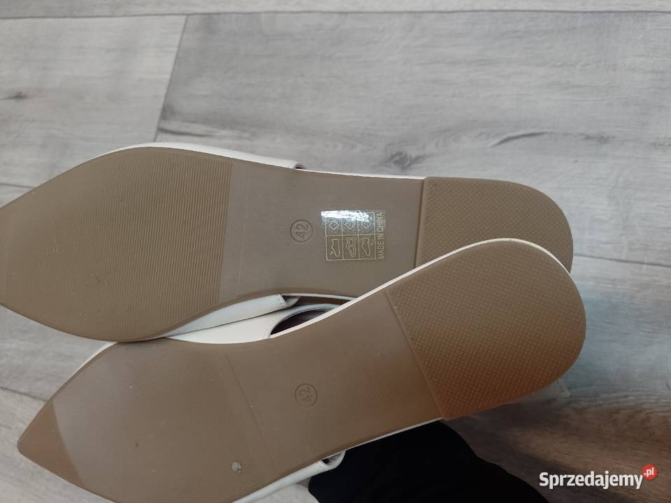 4041 Kremowe baleriny wieczorowe z odkrytą piętą skóra ekologiczna Kraków