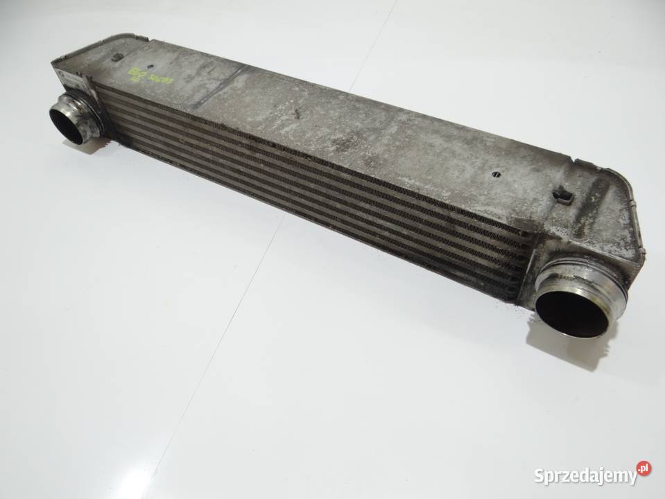 CHŁODNICA INTERCOOLER BMW E60 E61 306D3 7795823 osobowe Strzyżewice sprzedam