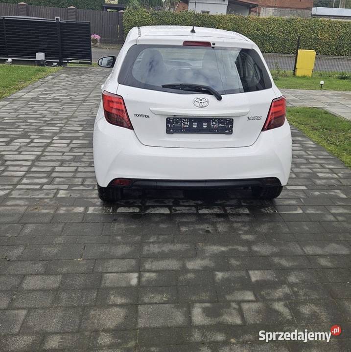 Toyota Yaris 13 Benzyna Kamera Navigacja benzyna Tanowo
