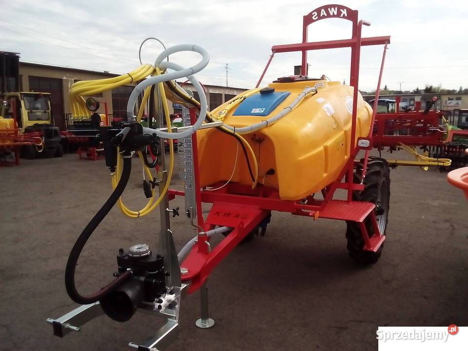 Opryskiwacz zaczepiany 12001500 l15m Miechów