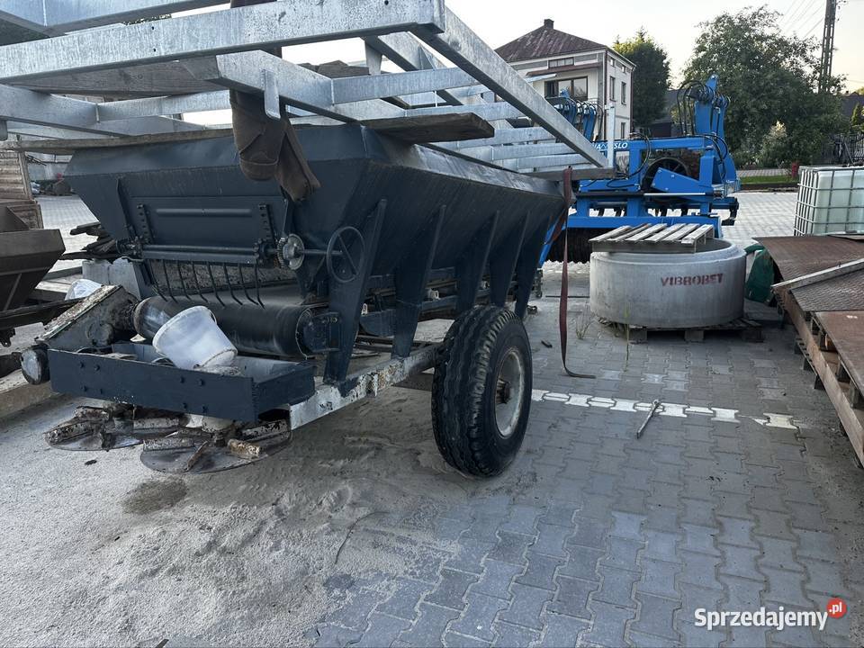 Rozsiewacz rcw 3 nieuszkodzony Rozsiewacze nawozów