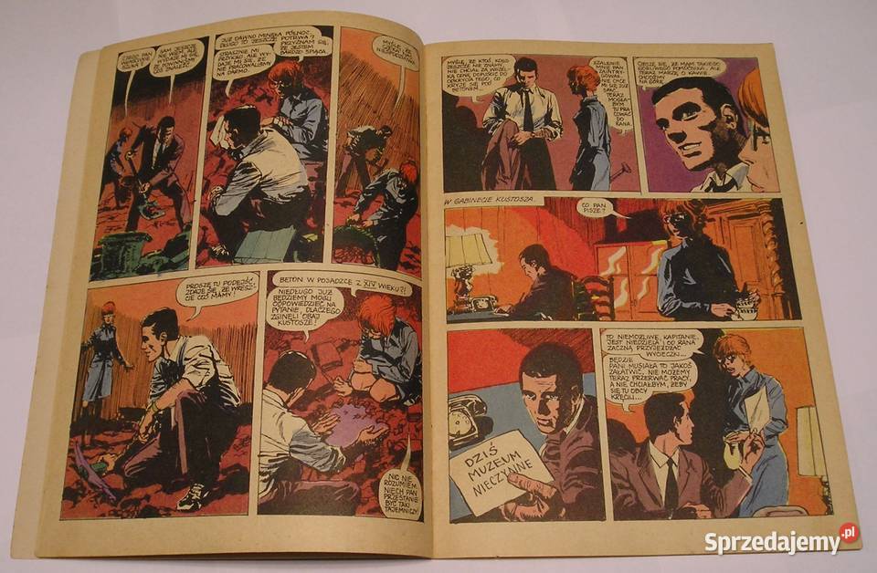 KAPITAN ŻBIK GOTYCKA KOMNATA 1971 Łódź