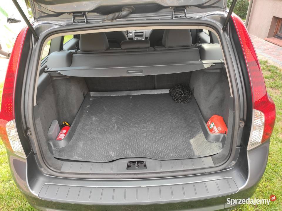 Volvo V50 18 FlexiFuel Kinetic lakier metallic Tomaszów Lubelski