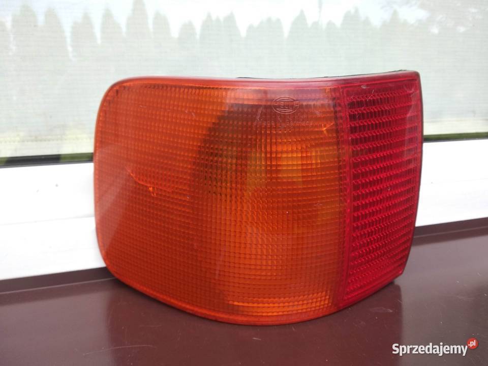 Audi 100 C4 lampa tył tylna lewa narożna w