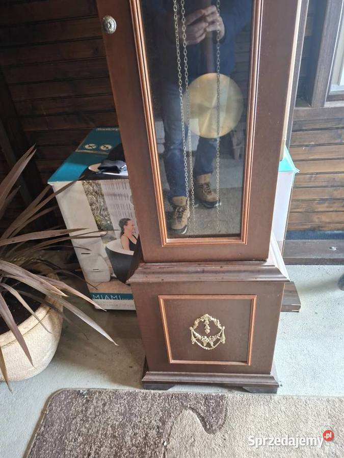 Kwadransowy zegar stojący Rzeszów