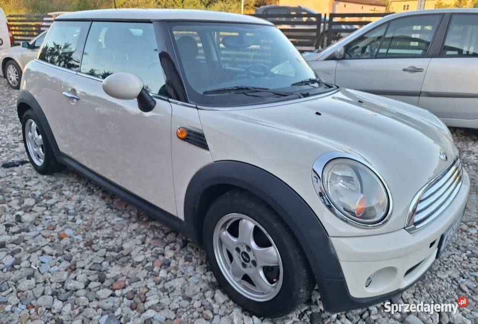 Mini Cooper Super stan Gostynin