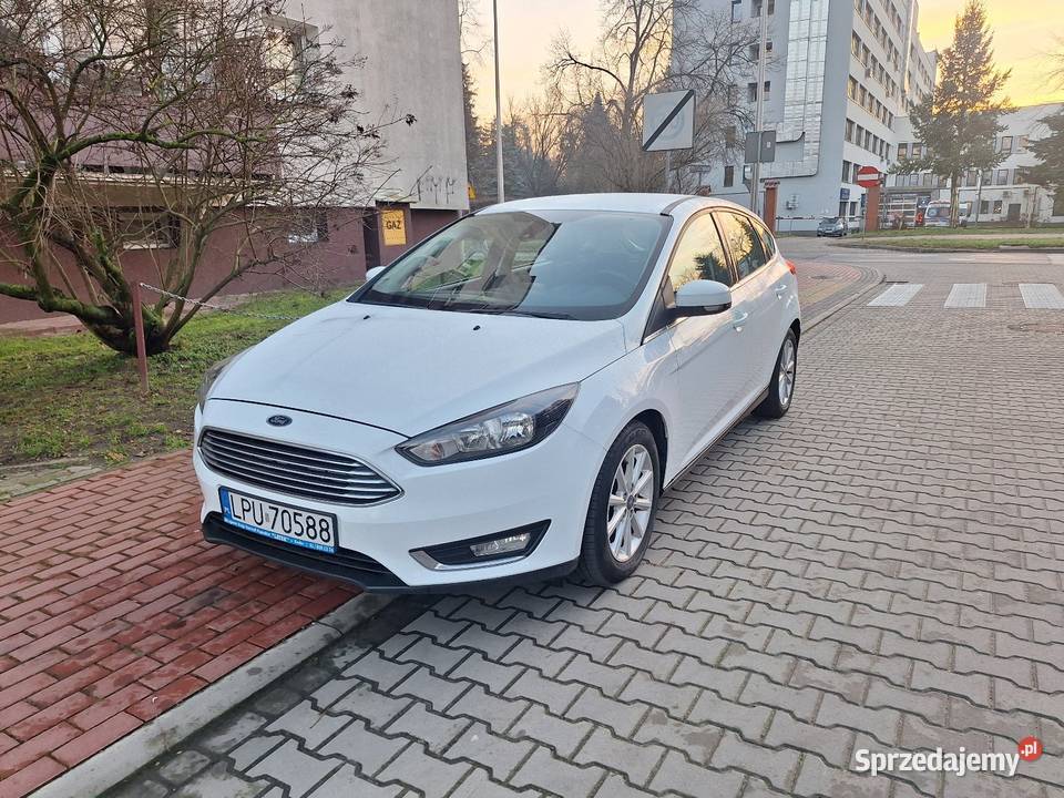 Piękny Ford Focus Puławy