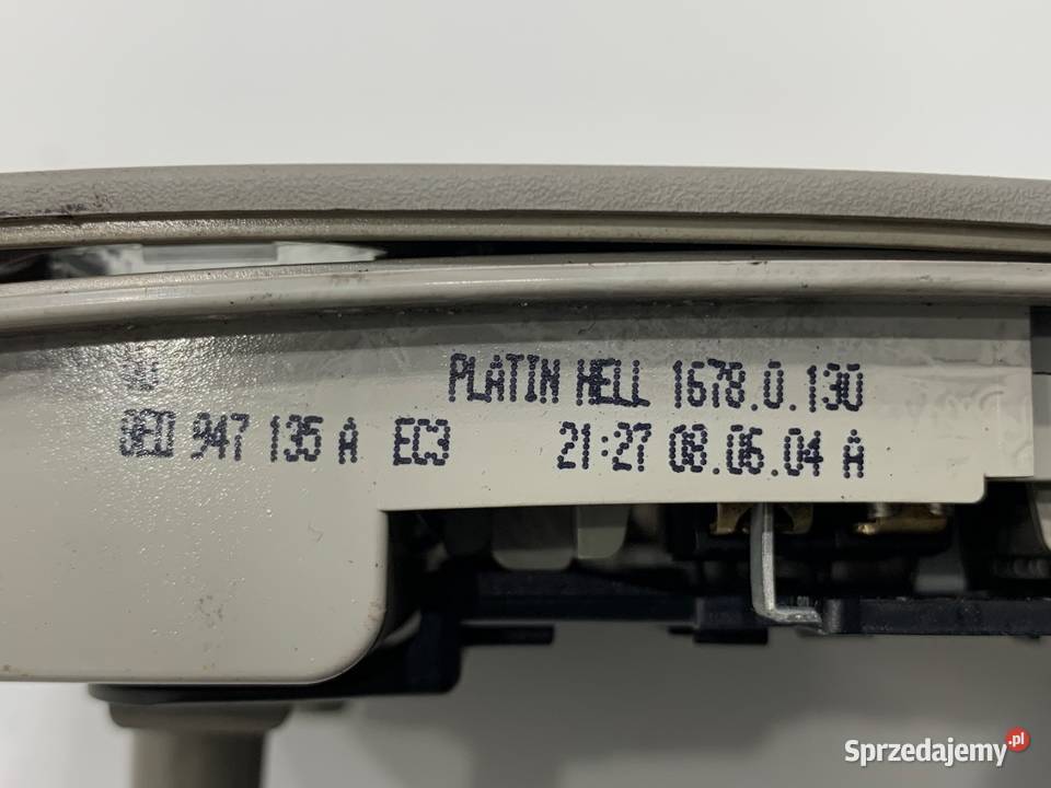 LAMPA SUFITOWA AUDI A4 B6 8E0947135A Pozostałe