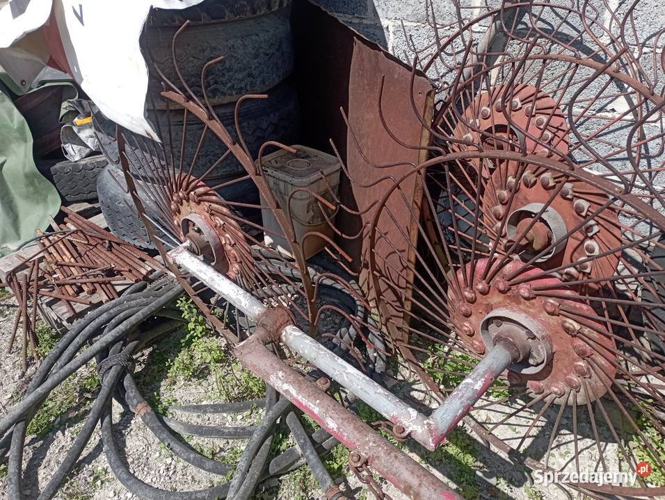 Zgrabiarka Przewracarka do siana Zgrabiarki i przetrząsacze