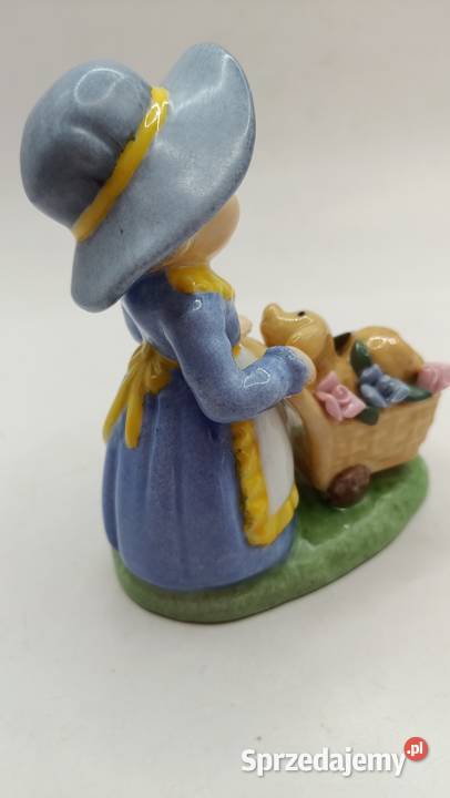 Figurka porcelana dziewczynka w kapeluszu lubelskie Zamość