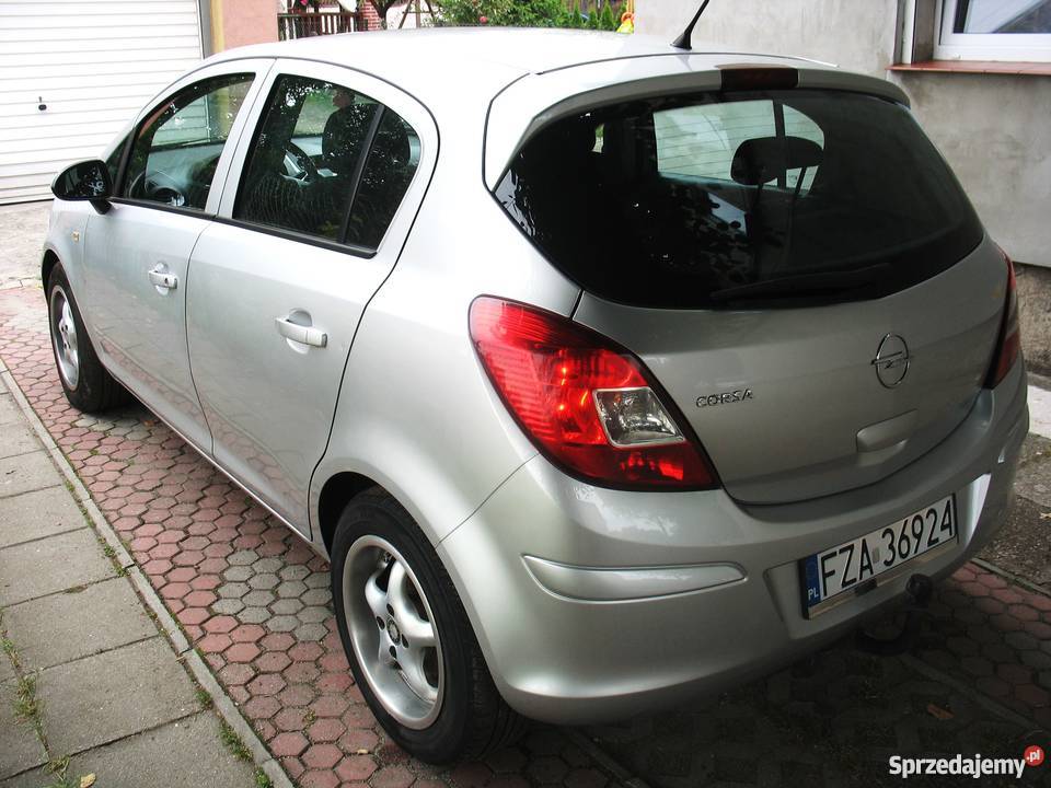 Srebrny OPEL CORSA D 12 Pb 2009 HB 5 drzwi lakier metallic Żary