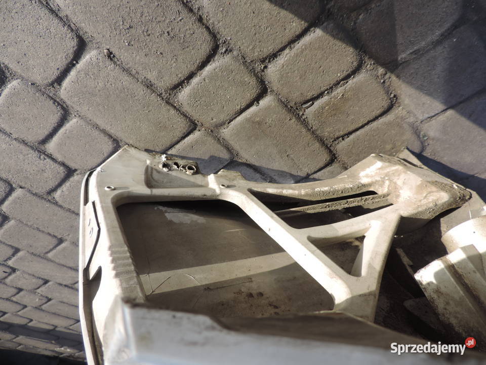 TYLNY ZDERZAK FORD FOCUS MK2 HATCHBACK KOLOR 03 Nowy Sącz