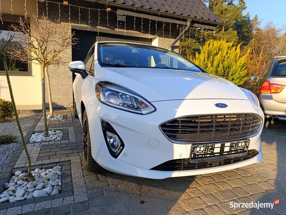 Ford Fiesta 10 EcoBoost Titanium 95 nieuszkodzony Piła