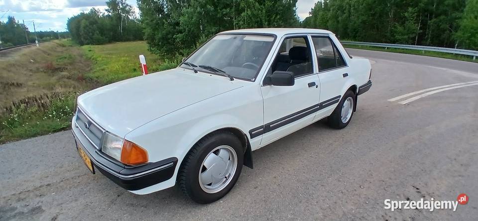 Ford Orion 1985 zabytkowy żółte tablice Łochów sprzedam