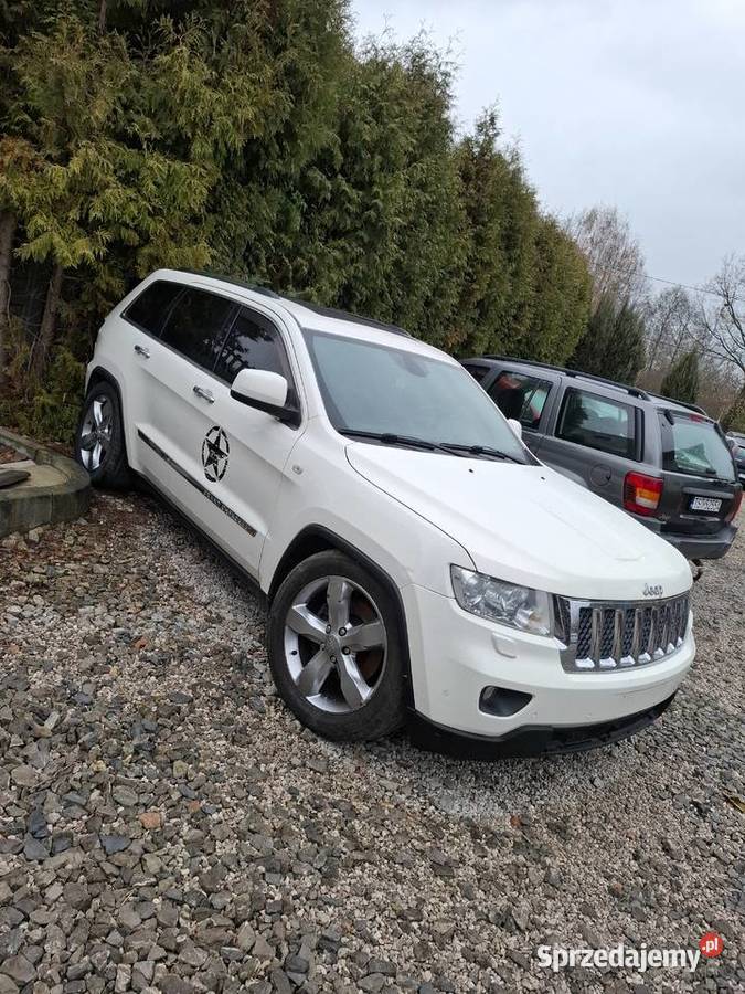Jeep Grand Cherokee 30 crdi 2011r uszkodzony 3000cm3 Starachowice sprzedam