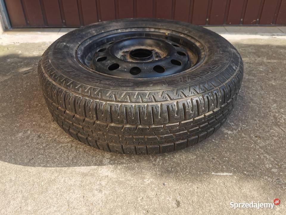 Opony letnie z felgami Ford Samochodowe Sienno sprzedam
