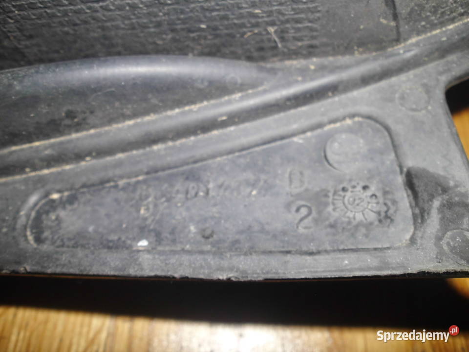 ATRAPA KRATKA GRILL ZDERZAK PEUGEOT 307 20012005 Starogard Gdański