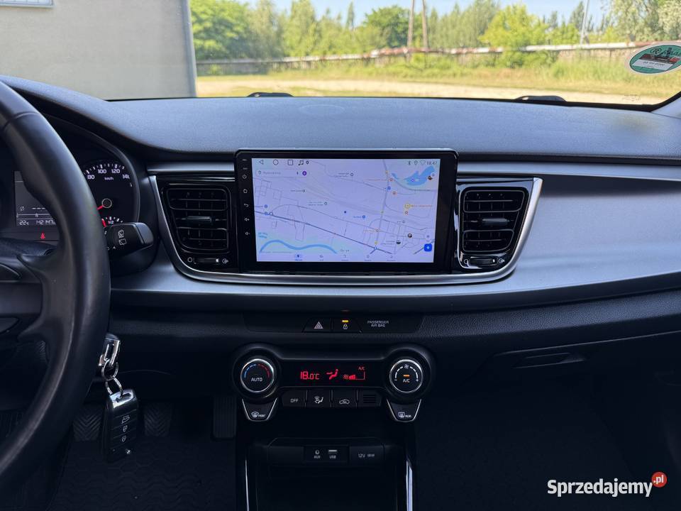 Kia Rio 125 BENZYNA Klimatronik Nawigacja Kamera 142000km