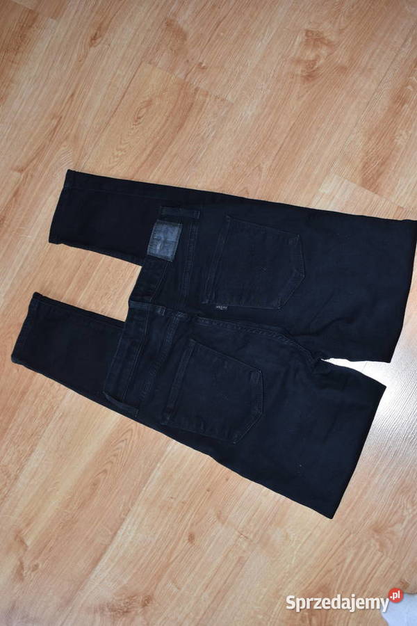 Eleganckie Czarne Spodnie Levis rozmiar XS Stargard