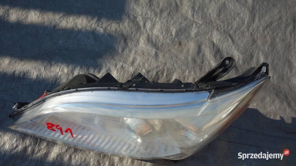 TOYOTA SIENNA 2011 REFLEKTOR LAMPA PRZÓD LEWA Ruda Śląska sprzedam