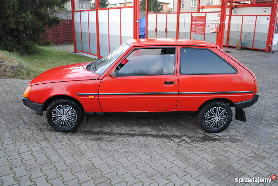 Zaz Tavria 2właściciel Stan Kolekcjonerski czerwony Rybnik sprzedam