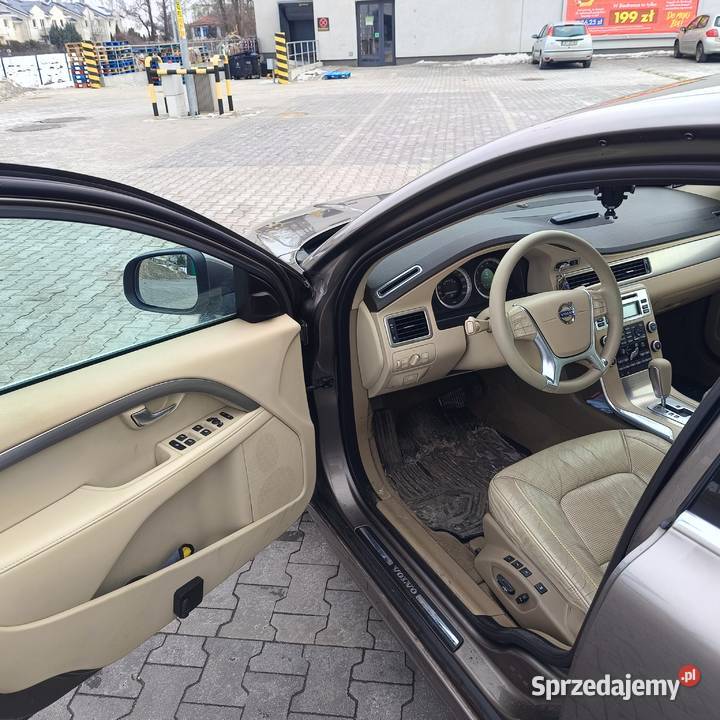 Sprzedam Volvo S80 ii T6 2010 304 światła przeciwmgielne mazowieckie Warszawa