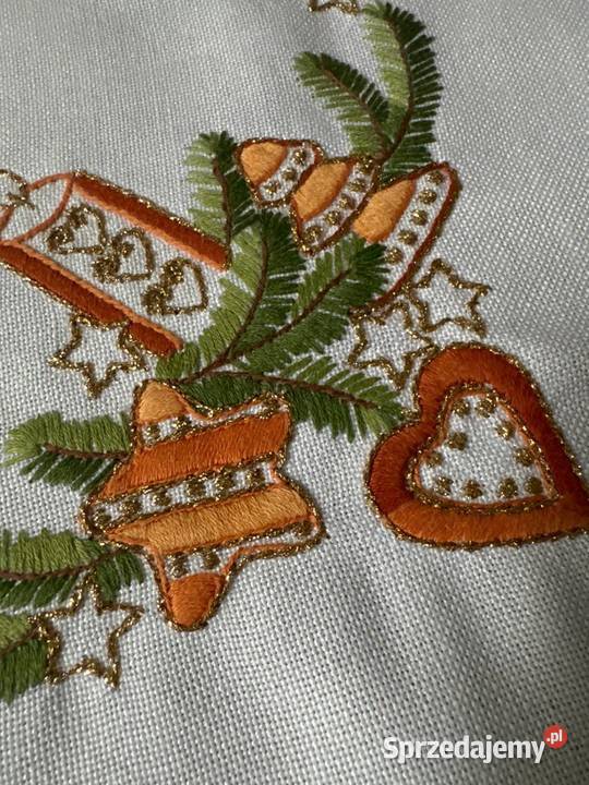 obrus ręcznie haftowany motywy Świąteczne Obrusy Zabrze
