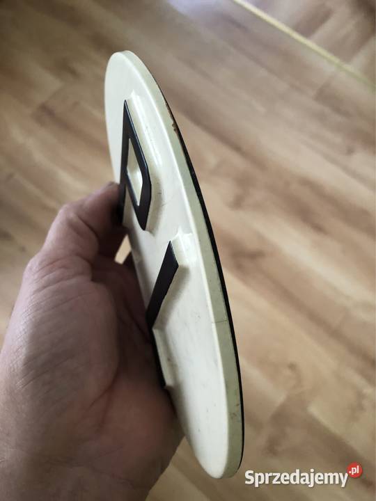 Nowy oryginalny z PRL znaczek emblemat kraju Izbicko