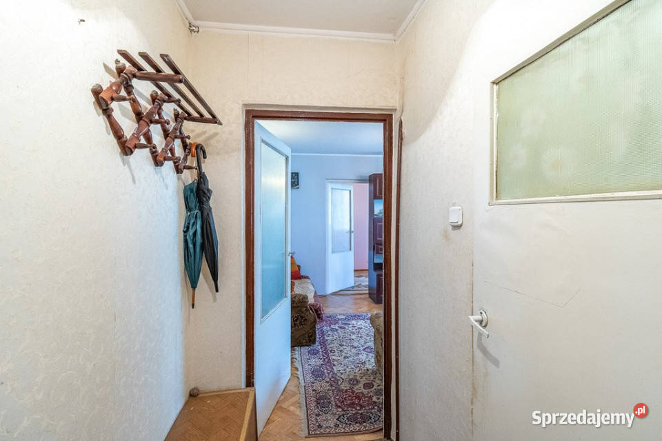 37 m z loggią do aranżacji Łódź Dąbrowa 3 piętra i więcej łódzkie