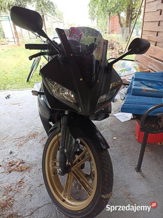 Yamaha yzf 125 czarny Śrem