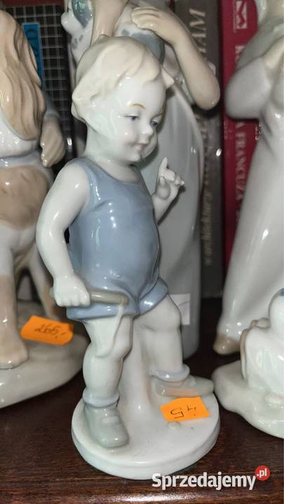 Figurka porcelanowa małego chłopca w niebieskim Gdańsk