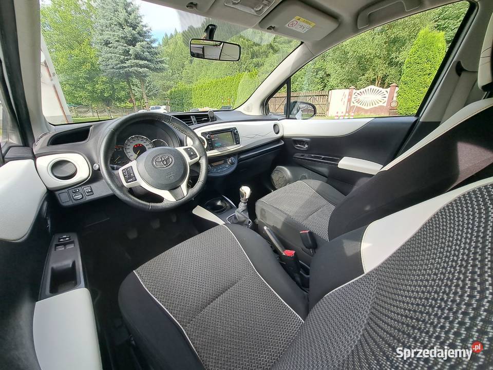 Toyota Yaris TREND by SIMPLE 2014r 133 LPG 1329cm3 Yaris Cisowa sprzedam