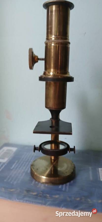 Zabytkowy mosiezny mikroskop z XX w