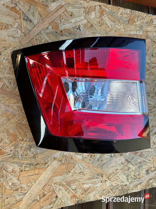 SKODA FABIA 3 III KOMBI LAMPA LEWA TYŁ 6V9945095 Mirsk sprzedam