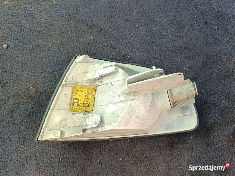 Kierunkowskaz Prawy Audi A4 B5 a35 śląskie Myszków