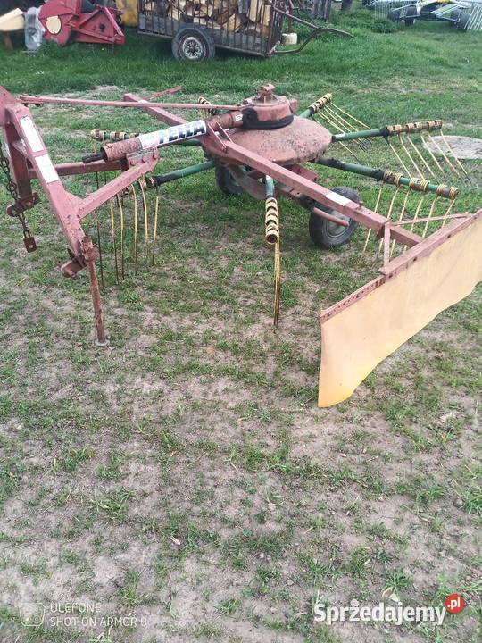 Zgrabiarka karuzelowa Fella 24m Fella Zgrabiarki i przetrząsacze