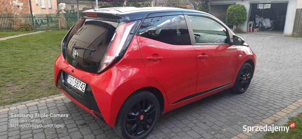Toyota Aygo kamera X PLAY 68KM Dolina