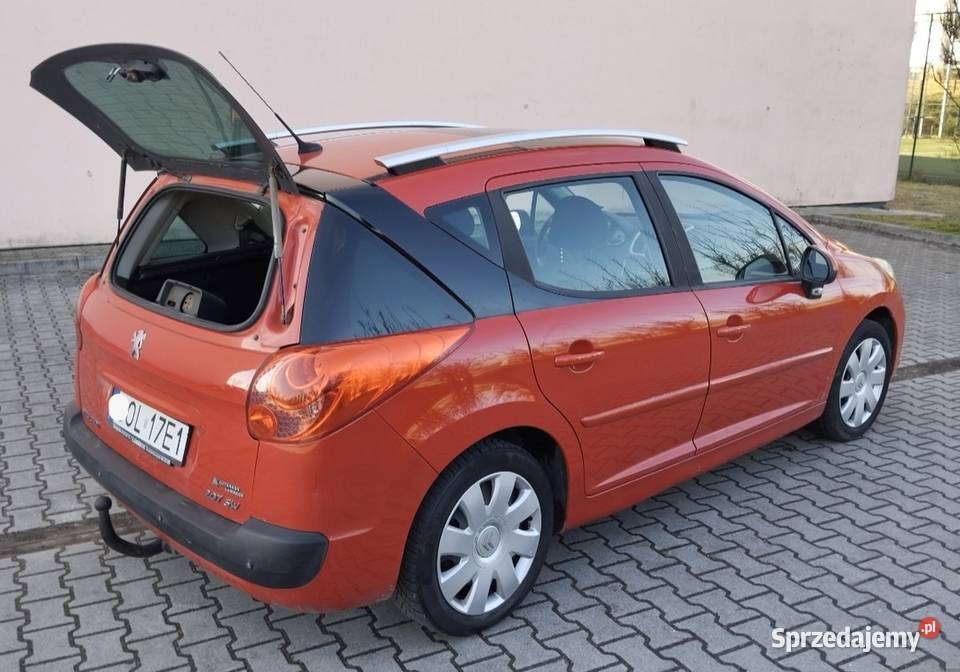Peugeot 207 16 HDi hak panorama 1600cm3 Oleśnica