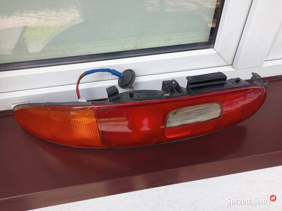 Mazda MX3 lampa tył tylna lewa Sieradz