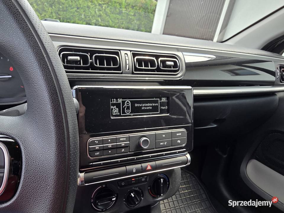 Citroen C3 12 PureTech 82 60 kW 2017 37 000 nieuszkodzony małopolskie Zgłobice