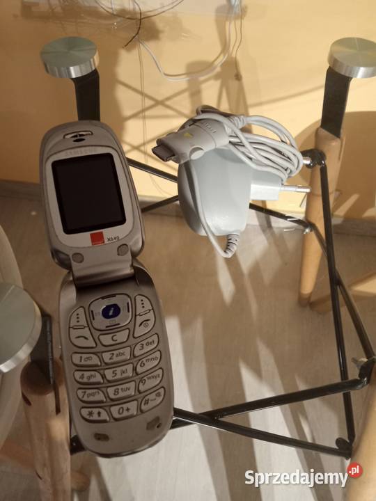 Sprzedam Telefon Kolekcjonerski Samsung SGHX640 Golub-Dobrzyń