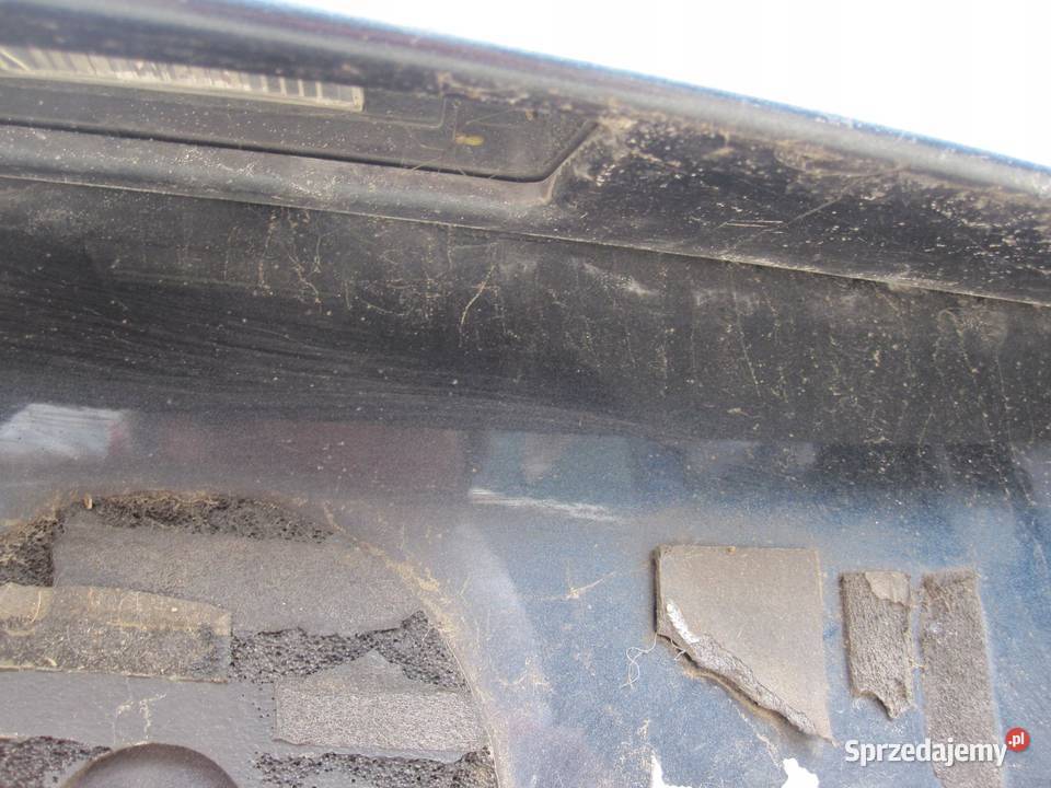 NISSAN JUKE 11r klapa tył