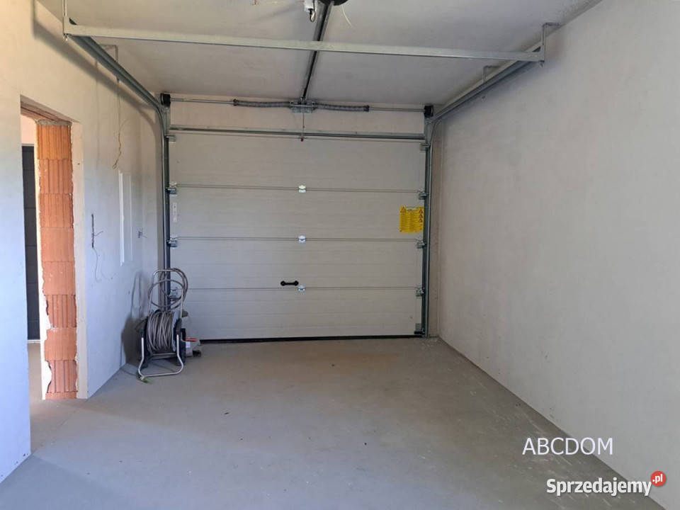 Masłomiąca nowy dom 5 pokoi garaż dachówka