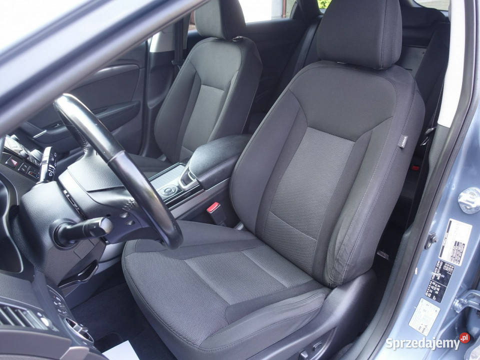 Hyundai i40 17D Navi Ledy Alu Klimatronik KamCof
