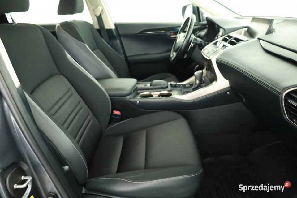 Lexus NX 200t szary Piaseczno