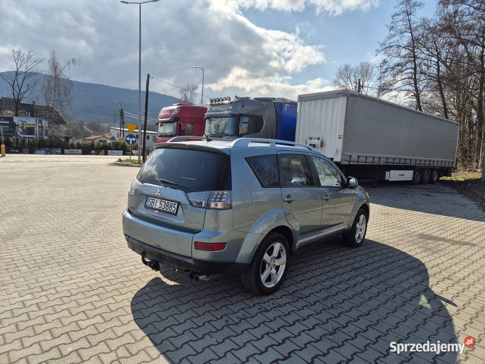 Mitsubishi Outlander 4x4 7 osób 20d 140 HAK 260 Bujaków