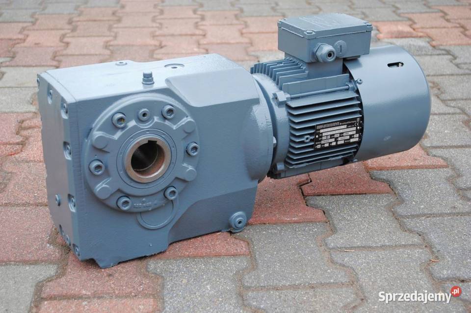 Motoreduktor kątowy 15kw 34obrmin z hamulcem SEW Kargowa