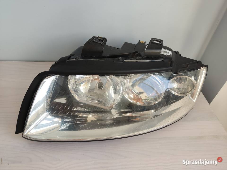 Reflektor lampa przednia ksenon Audi A4 B6 Rok produkcji 2002 Lampy przednie Głuchołazy